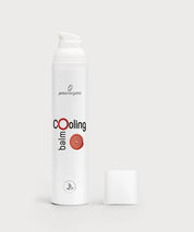 Cooling Balm von ProEnergetic in weißer Pumptube mit abgenommenem Deckel, freigestellt vor hellem Hintergrund.