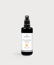 Schwarze Glasflasche Personality Spray Fische von ProEnergetic mit Pumpsprühkopf und weißem Etikett.