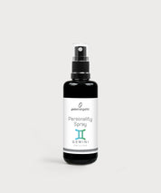 Schwarze Glasflasche Personality Spray Zwilling von ProEnergetic mit Pumpsprühkopf und weißem Etikett.