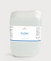 Pro Clean Reinigungszusatz in großem transparenten 5-Liter-Kunststoffkanister mit weißem Etikett und blauem Schriftzug auf hellem Hintergrund