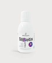 SiliBiotix Liquid von proenergetic: Weiße Flasche mit Schraubverschluss auf hellem Hintergrund. Produktname „Silibiotix“ gut sichtbar auf dem Etikett, Nahrungsergänzungsmittel in flüssiger Form.