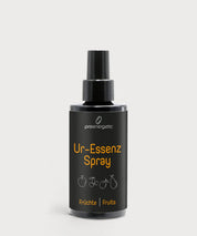 Dunkle Sprühflasche mit schwarzem Etikett und Aufschrift Ur-Essenz Spray Fruits.
