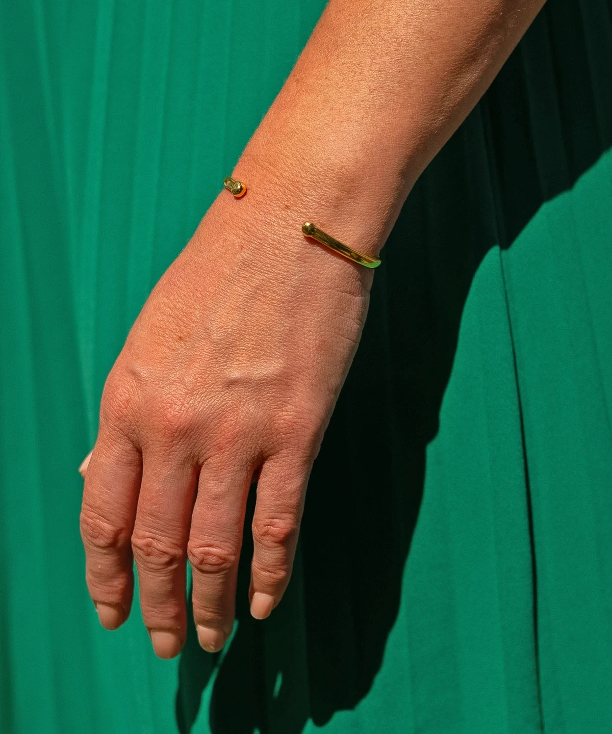 vitality-bangle-gold-2-proenergetic.webp